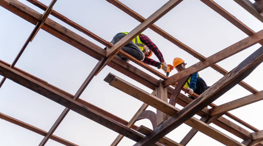 Professional gutter cleaning services in Plainville, GA